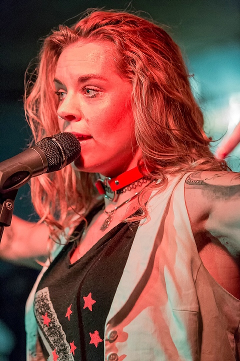 ThunderMother @ De Verlichte Geest, picture 32, photographed by Edwin Houdevelt - FrontView Magazine