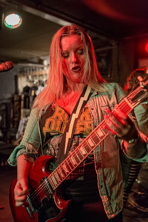 ThunderMother @ De Verlichte Geest, picture 35, photographed by Edwin Houdevelt - FrontView Magazine