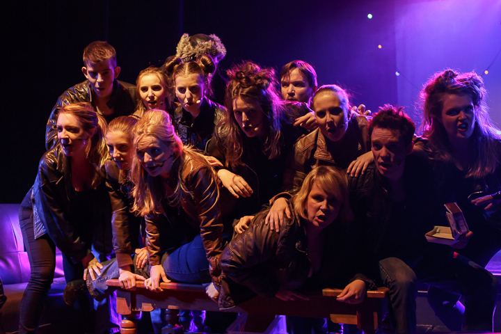 Musical "De 3 Biggetjes" gebracht door Wysiwyg @ CC De Mol, picture 17, photographed by Alex Wyckmans - FrontView Magazine