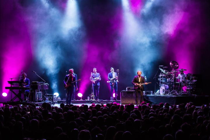 Level 42 @ 013 Tilburg, picture 4, photographed by Dieter  Boone - FrontView Magazine