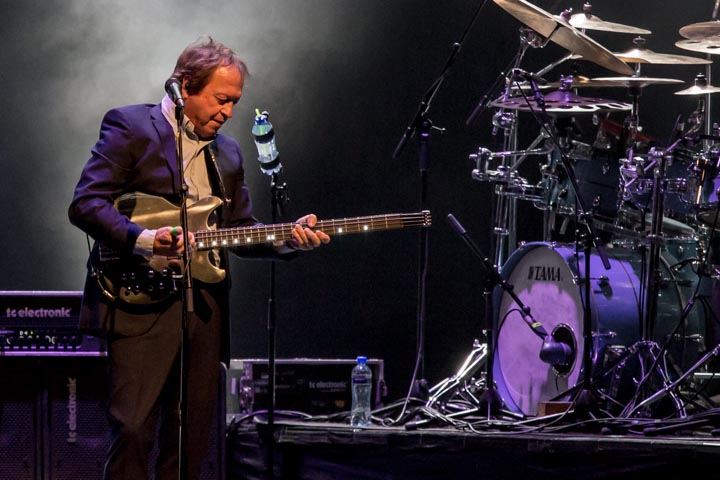 Level 42 @ 013 Tilburg, picture 5, photographed by Dieter  Boone - FrontView Magazine