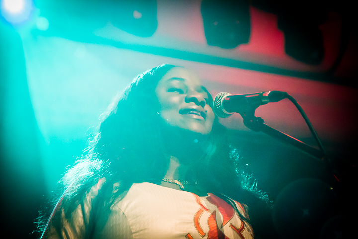 Salif Keita @ De Casino, picture 4, photographed by Davy De Blieck - FrontView Magazine