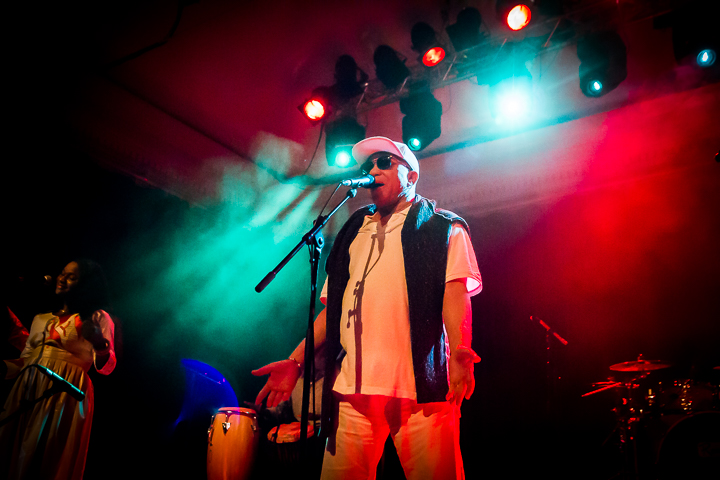 Salif Keita @ De Casino, picture 6, photographed by Davy De Blieck - FrontView Magazine