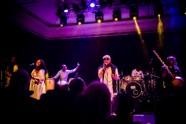 Salif Keita @ De Casino, picture 8, photographed by Davy De Blieck - FrontView Magazine