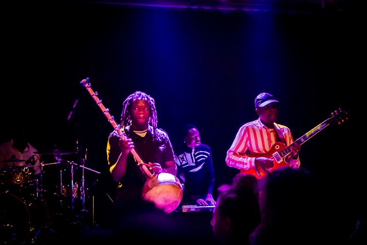Salif Keita @ De Casino, picture 9, photographed by Davy De Blieck - FrontView Magazine