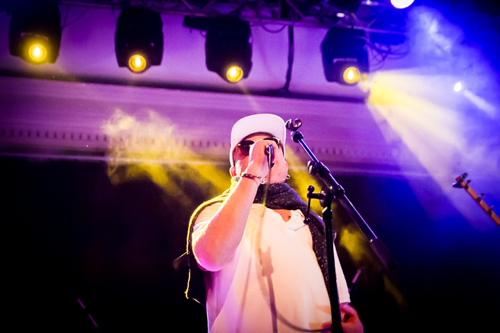 Salif Keita @ De Casino, picture 10, photographed by Davy De Blieck - FrontView Magazine