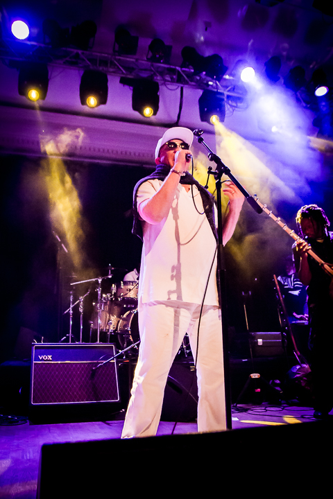 Salif Keita @ De Casino, picture 11, photographed by Davy De Blieck - FrontView Magazine