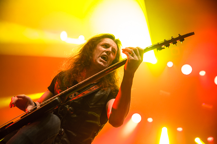 Saxon @ 013, picture 6, photographed by Dorien Goetschalckx - FrontView Magazine