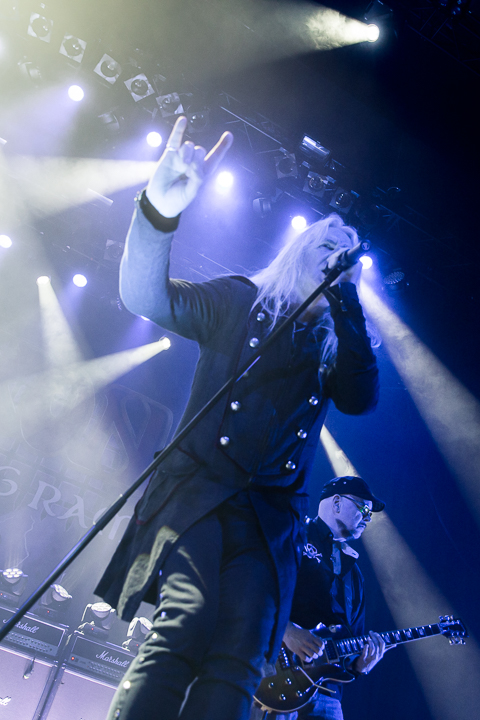 Saxon @ 013, picture 11, photographed by Dorien Goetschalckx - FrontView Magazine