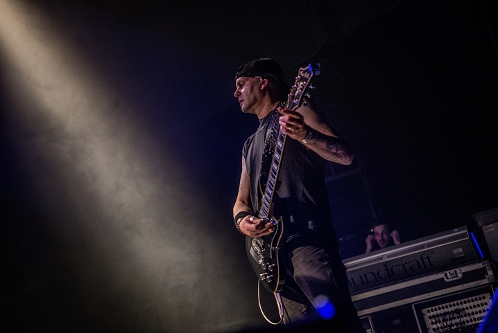 Discharge @ Breaking Barriers Depot Leuven, picture 11, photographed by Luc Luyten - FrontView Magazine