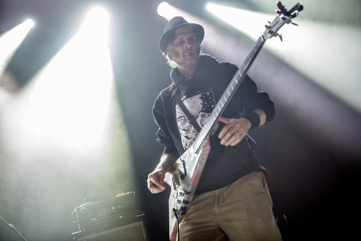 Discharge @ Breaking Barriers Depot Leuven, picture 18, photographed by Luc Luyten - FrontView Magazine