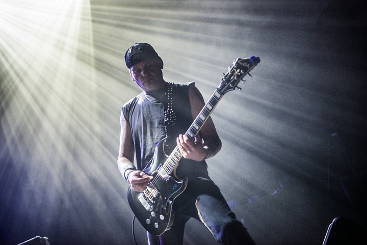 Discharge @ Breaking Barriers Depot Leuven, picture 3, photographed by Luc Luyten - FrontView Magazine