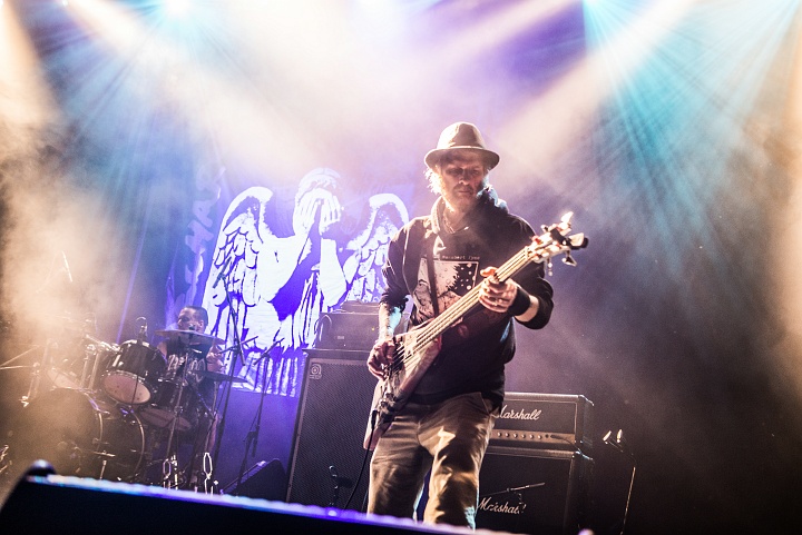 Discharge @ Breaking Barriers Depot Leuven, picture 4, photographed by Luc Luyten - FrontView Magazine