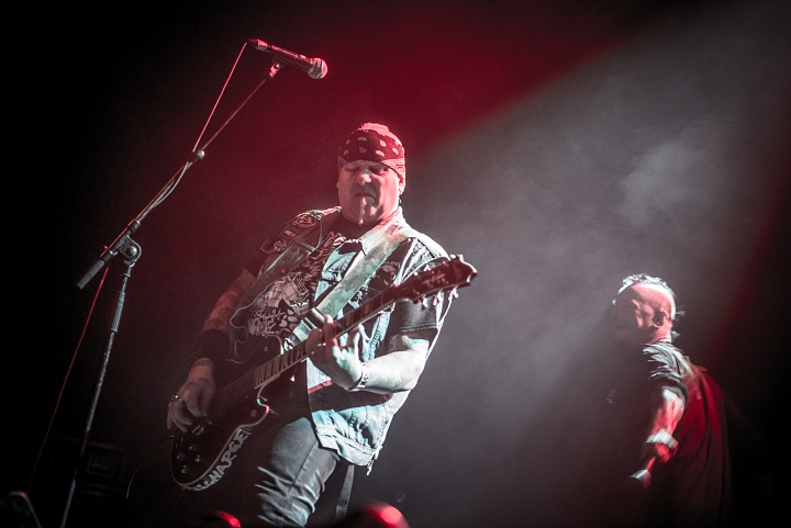 Discharge @ Breaking Barriers Depot Leuven, picture 5, photographed by Luc Luyten - FrontView Magazine