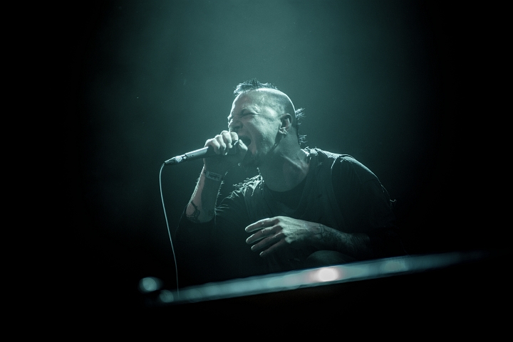 Discharge @ Breaking Barriers Depot Leuven, picture 6, photographed by Luc Luyten - FrontView Magazine