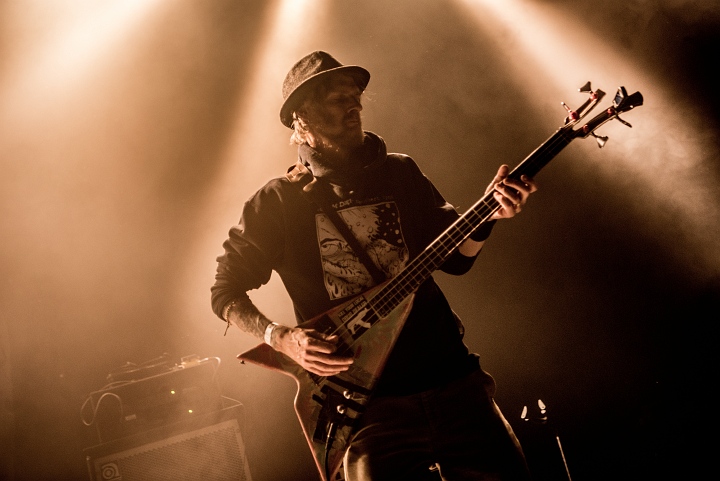 Discharge @ Breaking Barriers Depot Leuven, picture 8, photographed by Luc Luyten - FrontView Magazine