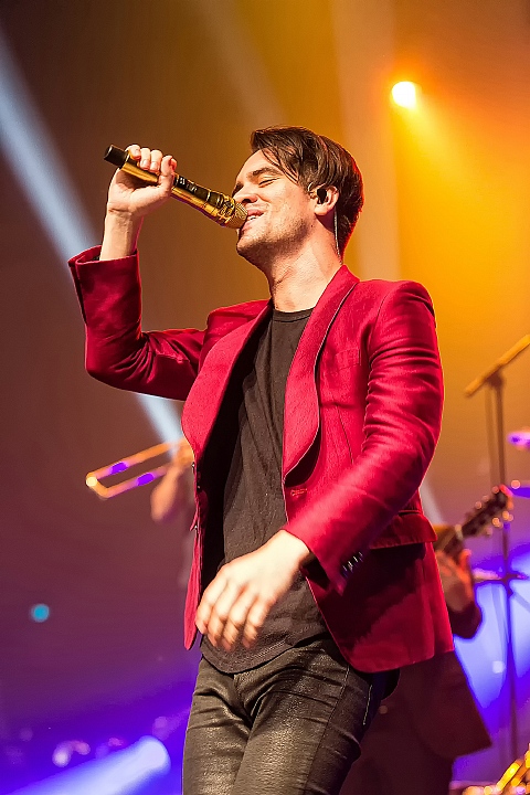 Panic! At The Disco @ Ancienne Belgique, picture 7, photographed by Edwin Houdevelt - FrontView Magazine