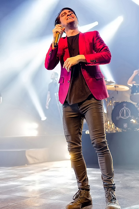 Panic! At The Disco @ Ancienne Belgique, picture 14, photographed by Edwin Houdevelt - FrontView Magazine