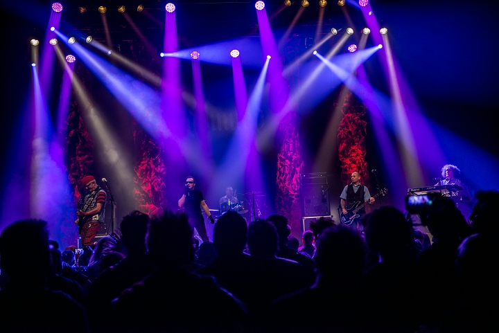 The Damned @ Breaking Barriers Depot Leuven, picture 16, photographed by Luc Luyten - FrontView Magazine