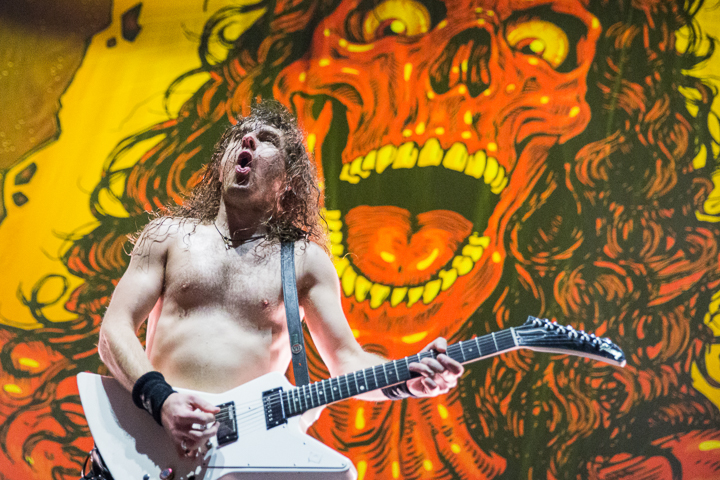 Airbourne @ Vorst Nationaal, foto 3, foto's door Dorien Goetschalckx - FrontView Magazine