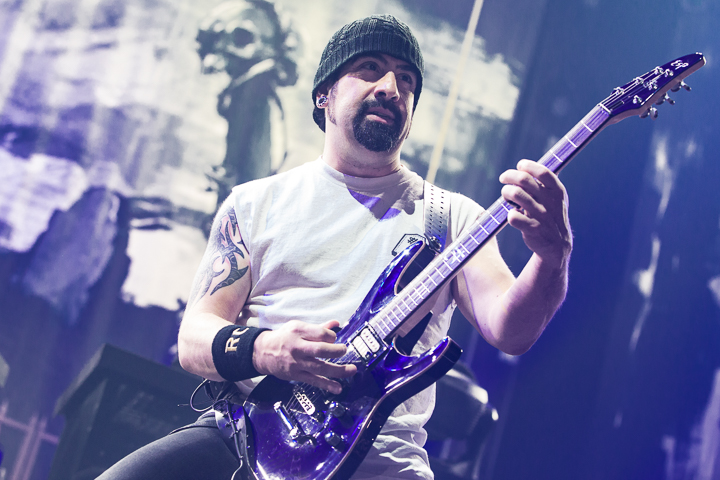 Volbeat @ Vorst Nationaal, picture 6, photographed by Dorien Goetschalckx - FrontView Magazine