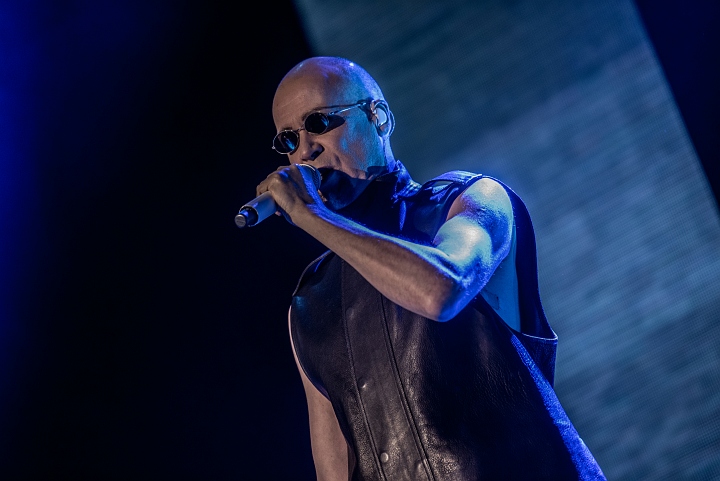 The Human League @ De Roma, picture 6, photographed by Luc Luyten - FrontView Magazine