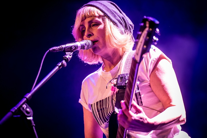 Bettie Serveert @ Klokgebouw Eindhoven, picture 9, photographed by Luc Luyten - FrontView Magazine