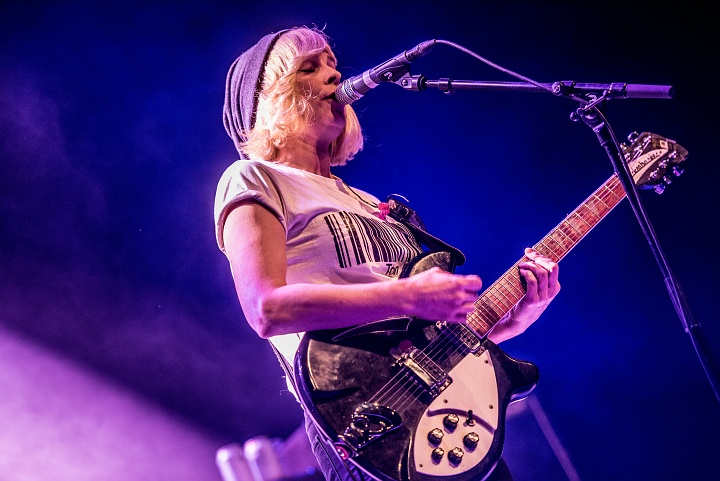 Bettie Serveert @ Klokgebouw Eindhoven, picture 11, photographed by Luc Luyten - FrontView Magazine