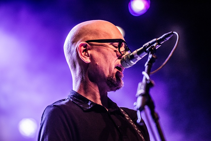 Bettie Serveert @ Klokgebouw Eindhoven, picture 17, photographed by Luc Luyten - FrontView Magazine