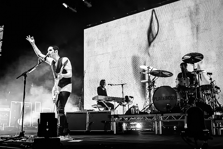Placebo @ Sportpaleis 2016, picture 33, photographed by Edwin Houdevelt - FrontView Magazine