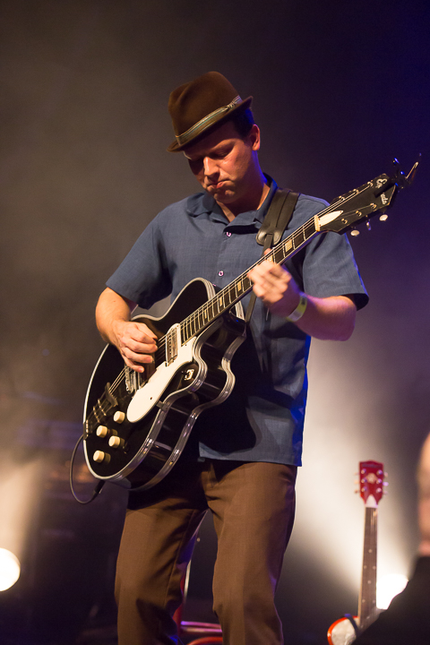 Shakedown Tim & The Rhythm Revue @ Blues In Schoten, picture 2, photographed by Marc Verdonck - FrontView Magazine