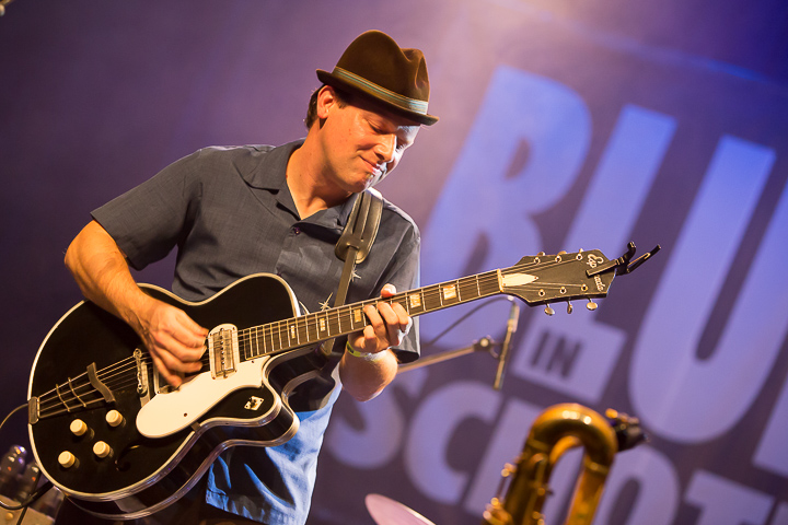 Shakedown Tim & The Rhythm Revue @ Blues In Schoten, picture 3, photographed by Marc Verdonck - FrontView Magazine