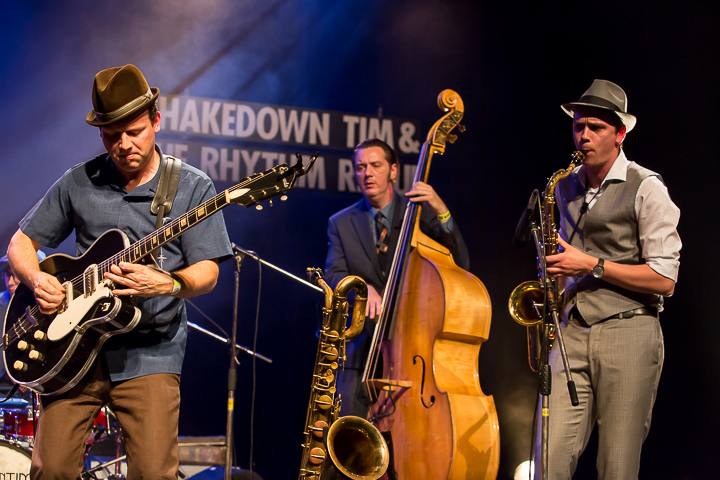 Shakedown Tim & The Rhythm Revue @ Blues In Schoten, picture 7, photographed by Marc Verdonck - FrontView Magazine