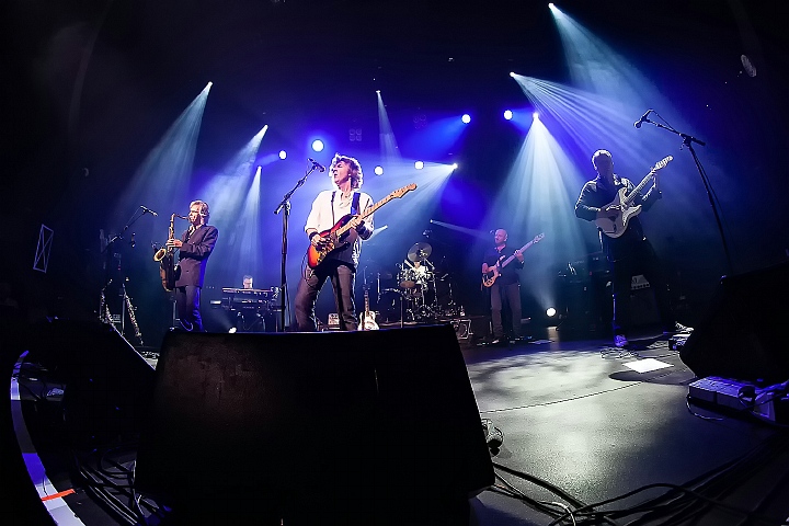 The Dire Straits Experience @ La Madeleine, foto 9, foto's door Edwin Houdevelt - FrontView Magazine