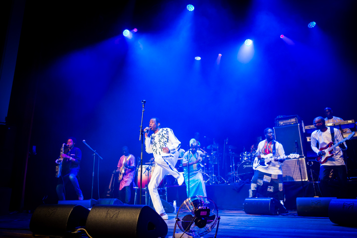 Youssou N'Dour @ De Roma, picture 11, photographed by Kristof Hayen - FrontView Magazine