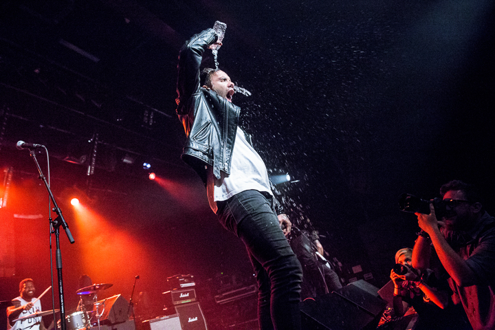 Letlive @ Trix, foto 6, foto's door Dorien Goetschalckx - FrontView Magazine