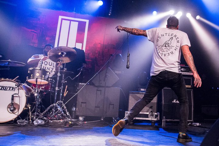 Letlive @ Trix, foto 12, foto's door Dorien Goetschalckx - FrontView Magazine