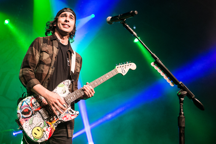 Pierce The Veil @ Trix, picture 9, photographed by Dorien Goetschalckx - FrontView Magazine