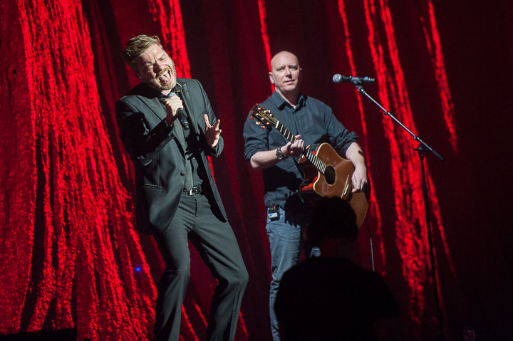 Udo Voorprogramma Stan Van Samang @ Sportpaleis, picture 1, photographed by Dimitri Vanlommel - FrontView Magazine