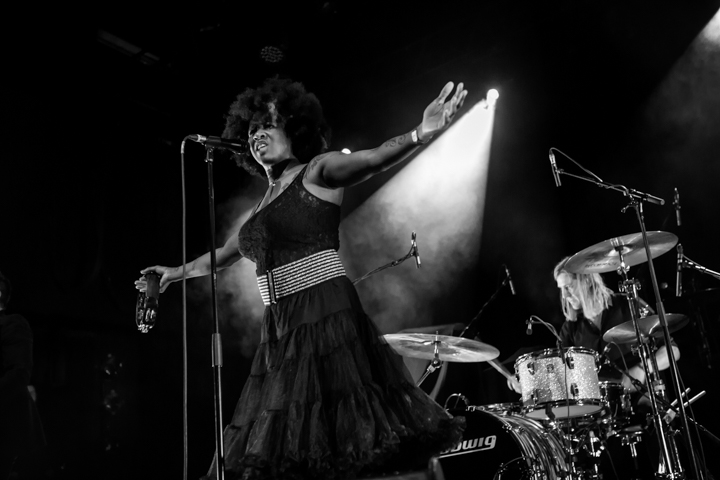 Dario mars & the guillotines @ Het Depot, foto 8, foto's door Kristof Hayen - FrontView Magazine