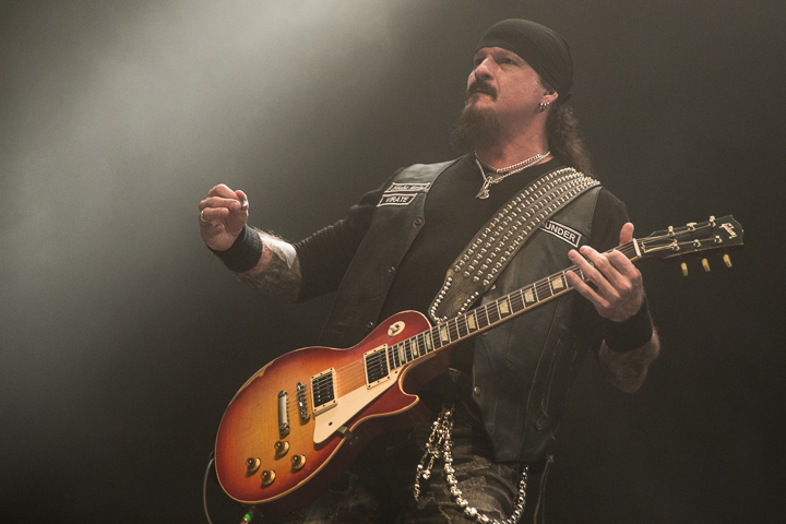 Iced Earth @ 013, foto 10, foto's door Dorien Goetschalckx - FrontView Magazine