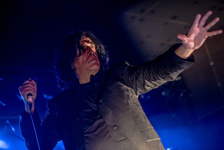 Killing Joke @ Muziekodroom, picture 8, photographed by Luc Luyten - FrontView Magazine
