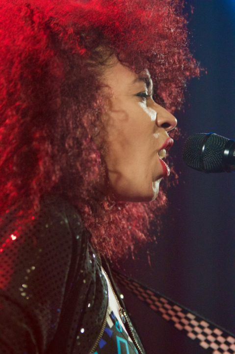 Flavia Coelho @ AB Club, picture 2, photographed by Bart Baevegems - FrontView Magazine