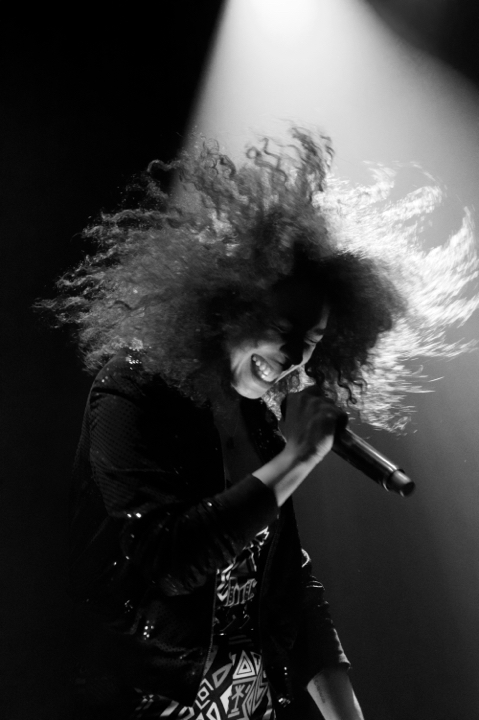 Flavia Coelho @ AB Club, picture 4, photographed by Bart Baevegems - FrontView Magazine