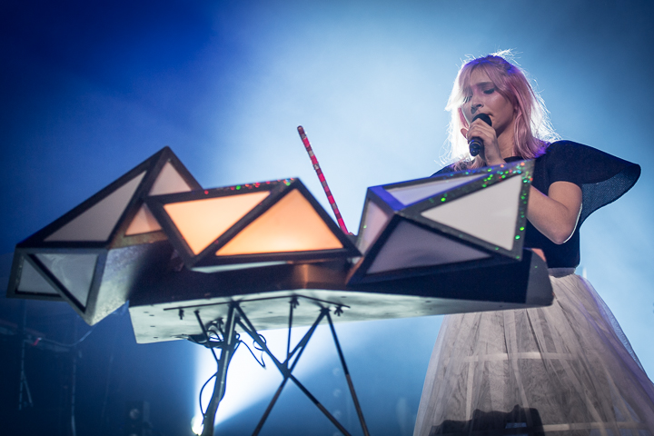 Alice On The Roof @ Ancienne Belgique, picture 10, photographed by Jan van Hecke - FrontView Magazine
