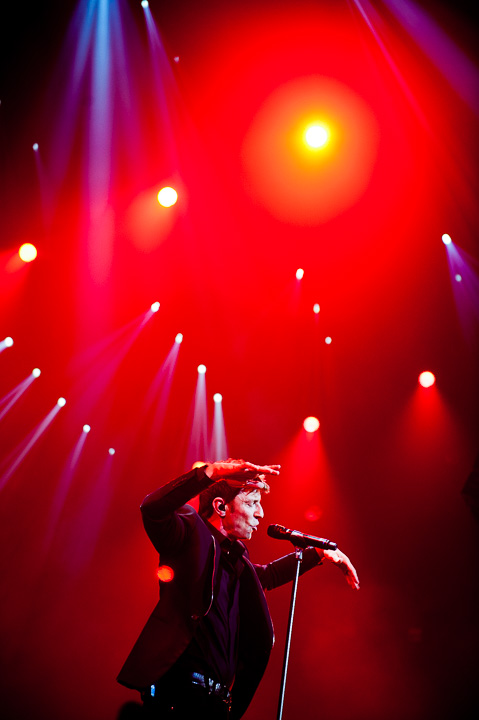 Clouseau danst @ Sportpaleis, picture 5, photographed by Dimitri Vanlommel - FrontView Magazine