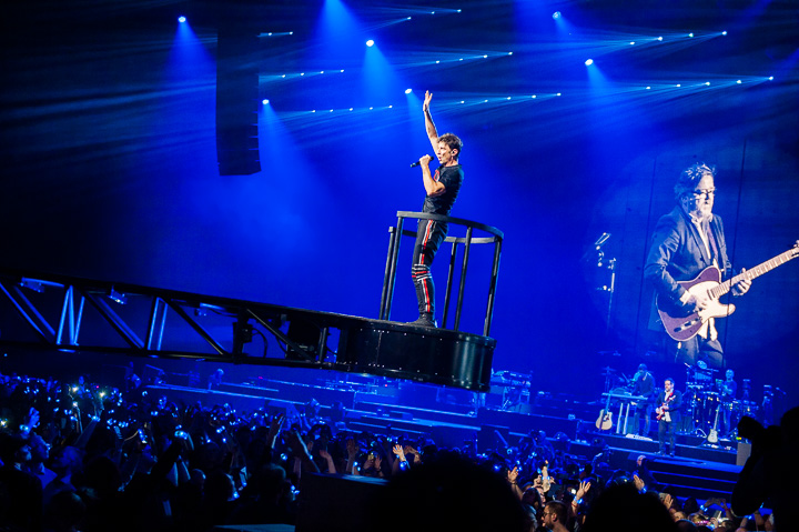 Clouseau danst @ Sportpaleis, picture 55, photographed by Dimitri Vanlommel - FrontView Magazine