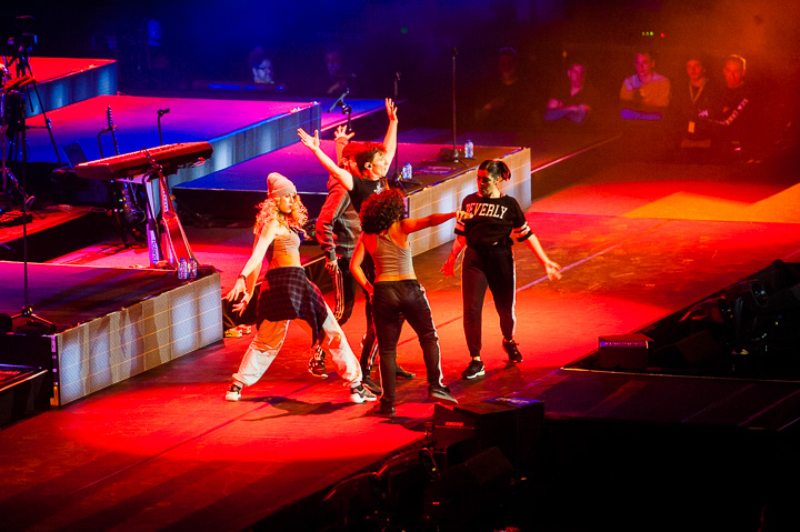 Clouseau danst @ Sportpaleis, picture 76, photographed by Dimitri Vanlommel - FrontView Magazine
