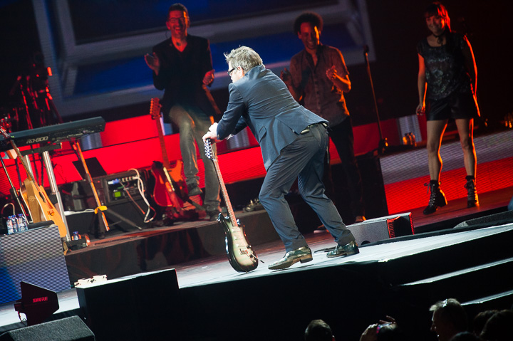 Clouseau danst @ Sportpaleis, picture 94, photographed by Dimitri Vanlommel - FrontView Magazine