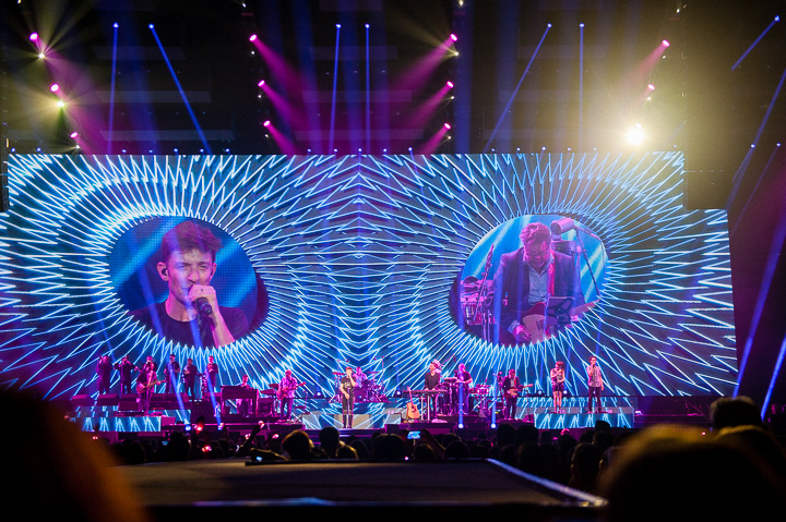 Clouseau danst @ Sportpaleis, picture 103, photographed by Dimitri Vanlommel - FrontView Magazine